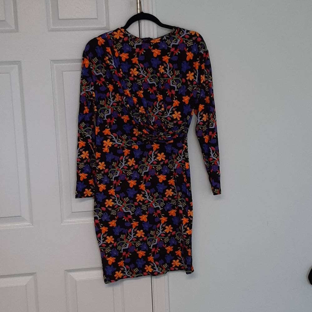 Colorful floral zara dress with tags size Medium